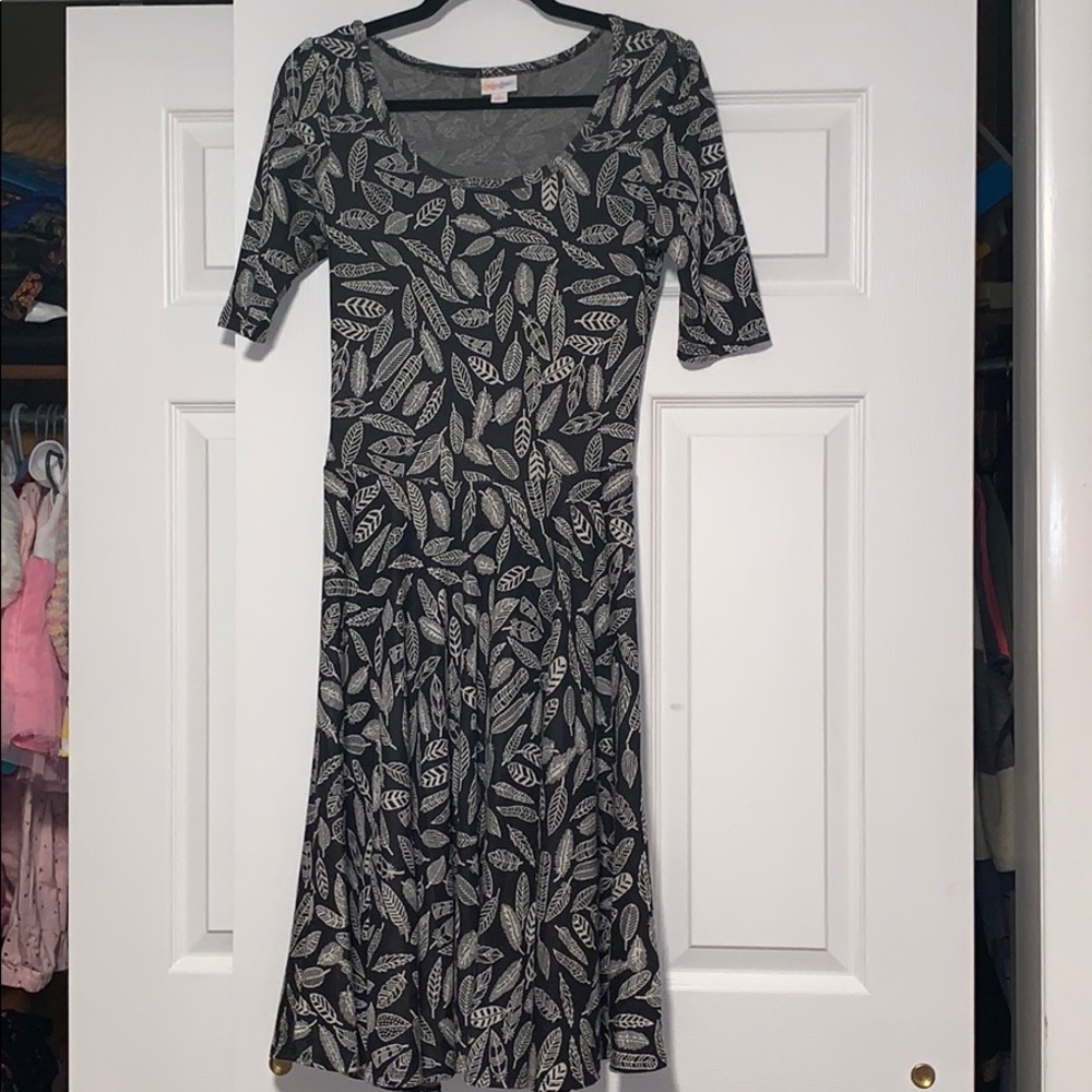 Lularoe Nicole dress feathers charcoal small